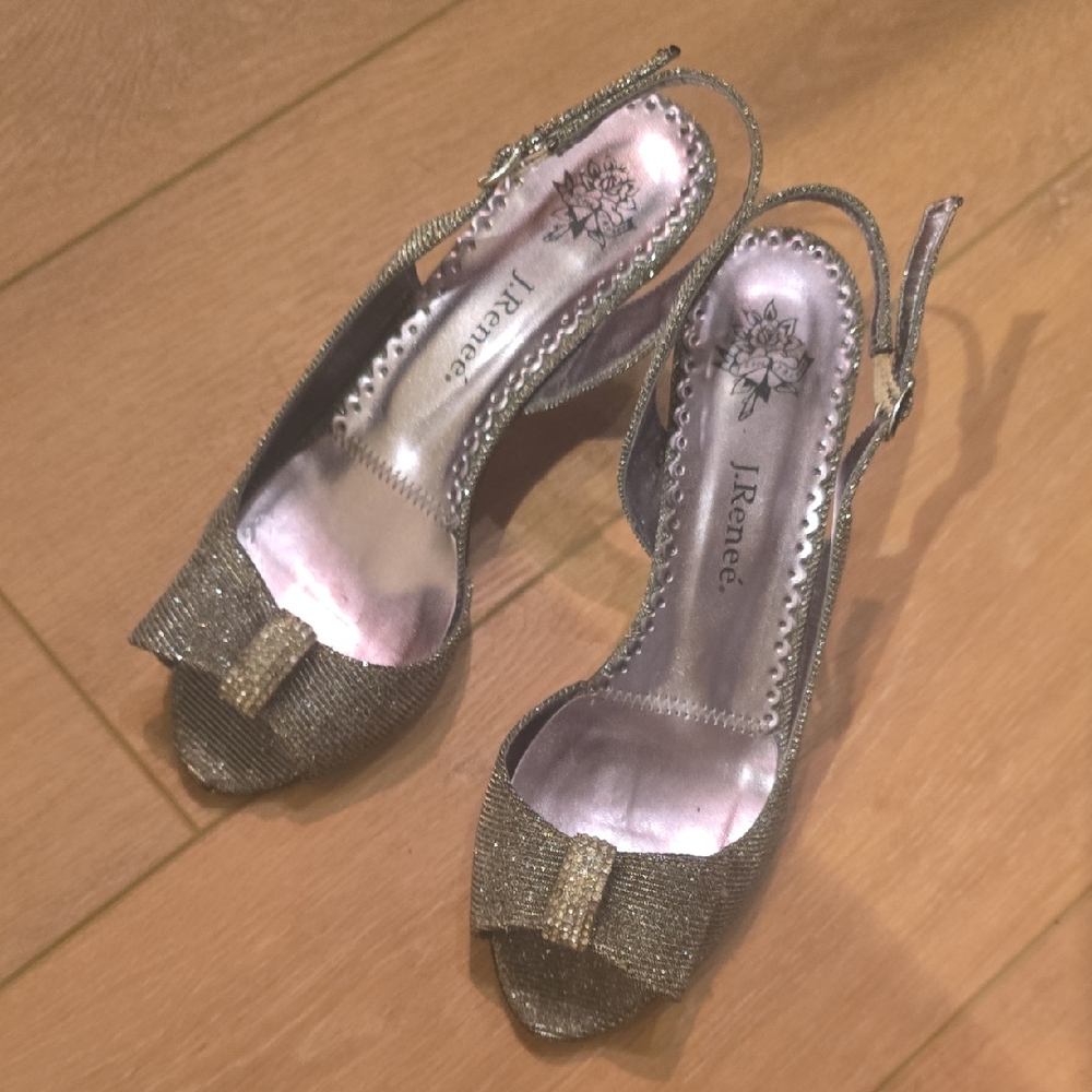 J.Renee Glittering Silver Bow Heels